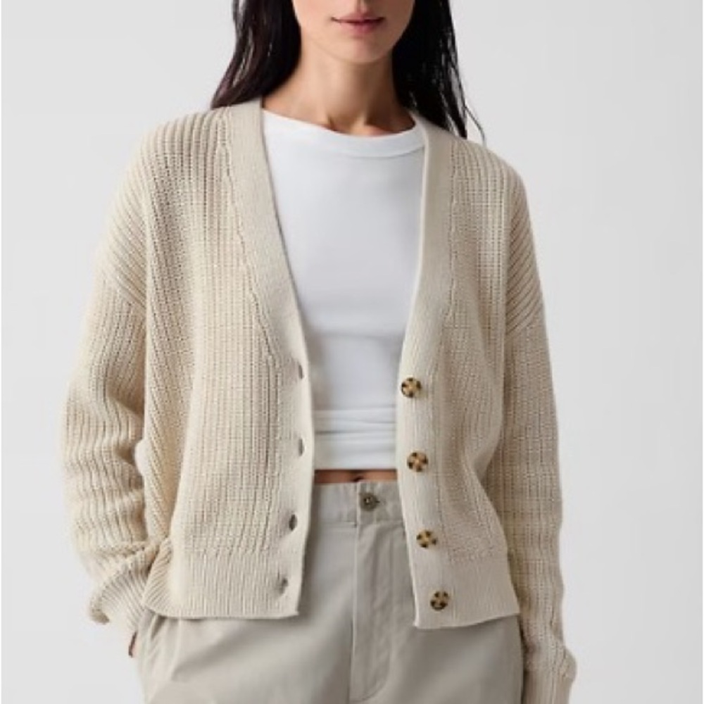 Gap cream cropped knit button up sweater cardigan size small